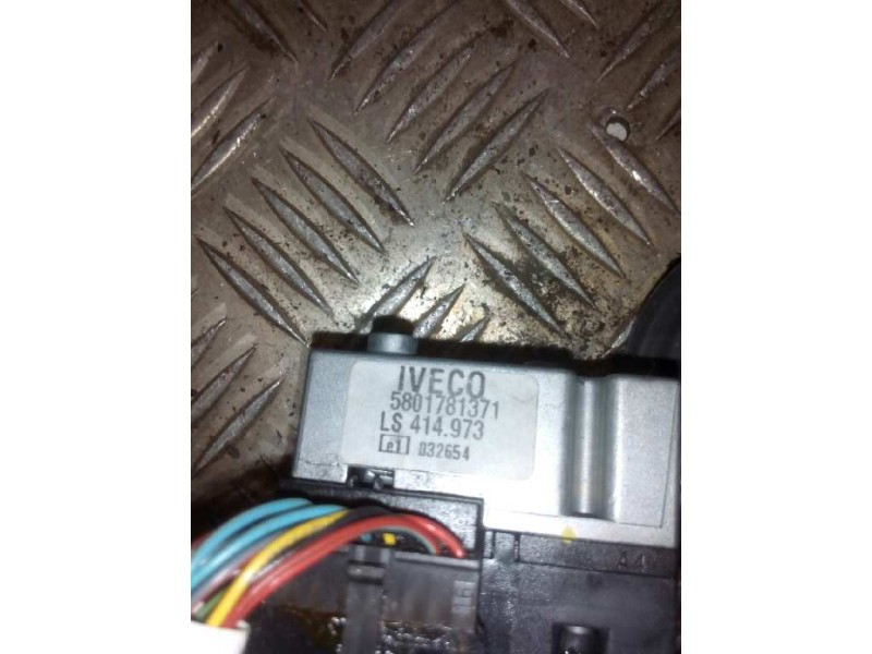 Recambio de mando intarder para iveco stralis (as) fsa t/p 4x2 gran espacio referencia OEM IAM 5801781371  