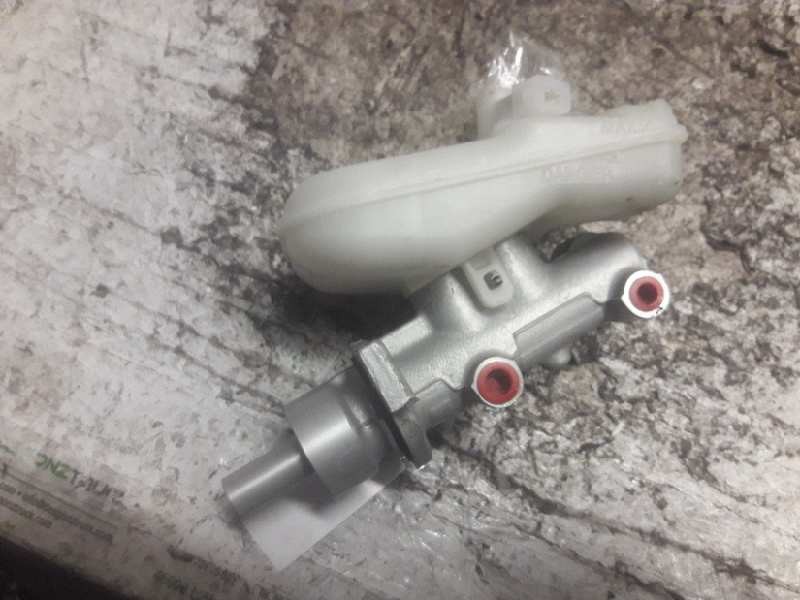 Recambio de bomba freno para peugeot partner (s2) combi plus referencia OEM IAM 21028799  