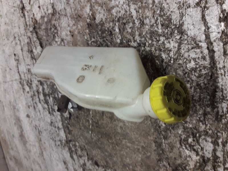 Recambio de bomba freno para peugeot 207 confort referencia OEM IAM 32067093L  