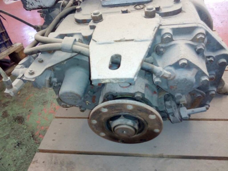 Recambio de caja cambios para pegaso trucks thecno 310 ... referencia OEM IAM RT09509A  