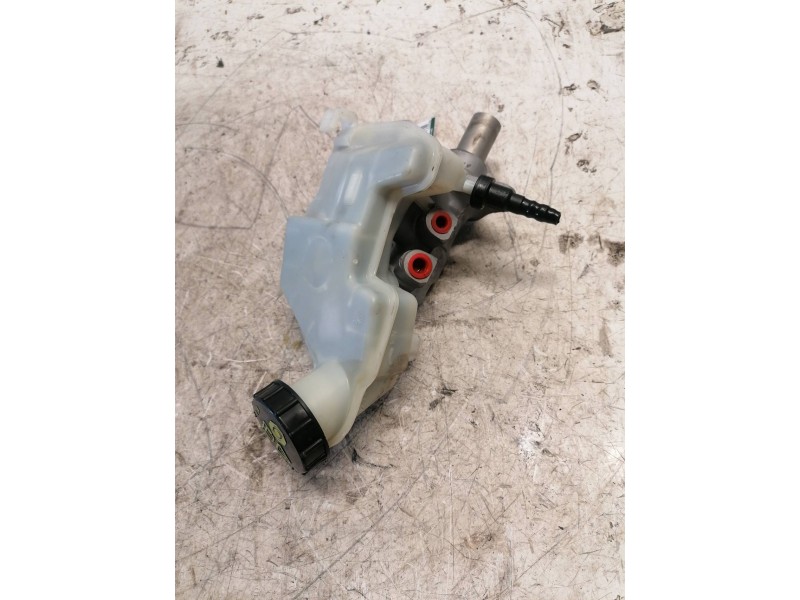 Recambio de bomba freno para ford fiesta (cbk) ambiente referencia OEM IAM 03350884931  