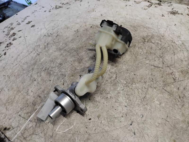 Recambio de bomba freno para opel meriva blue line referencia OEM IAM Y21627  