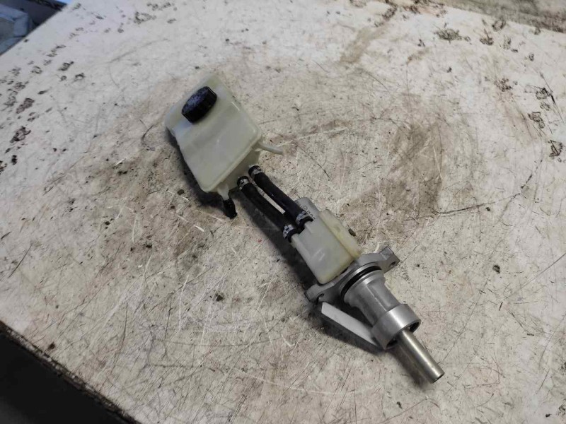 Recambio de bomba freno para mercedes-benz viano (w639) 2.1 cdi cat referencia OEM IAM A0004316901  