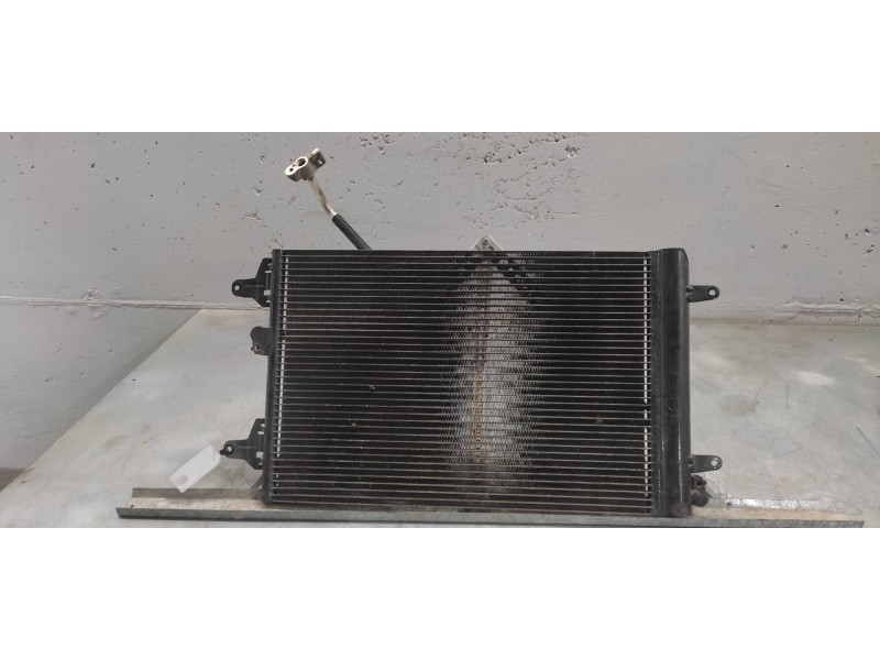 Recambio de condensador / radiador a/a para seat alhambra (7v9) fancy referencia OEM IAM 7M3820411  