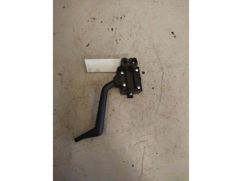 Recambio de mando intarder para renault magnum ab diesel referencia OEM IAM 7420864647  