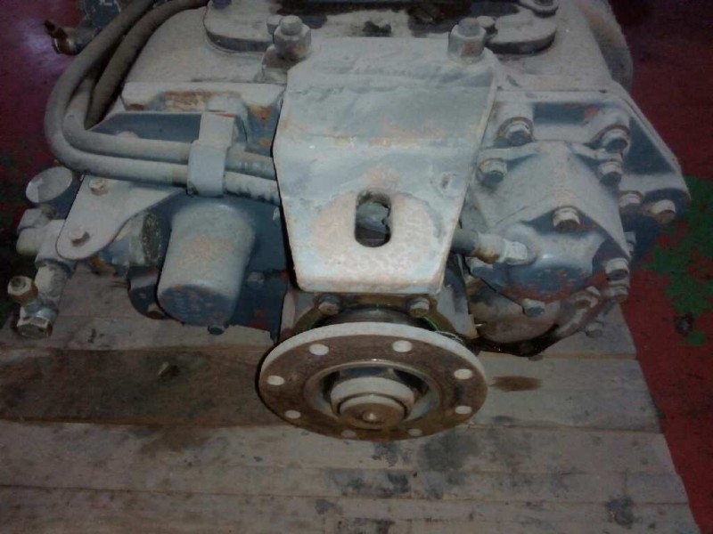 Recambio de caja cambios para pegaso trucks thecno 310 ... referencia OEM IAM RT09509A  