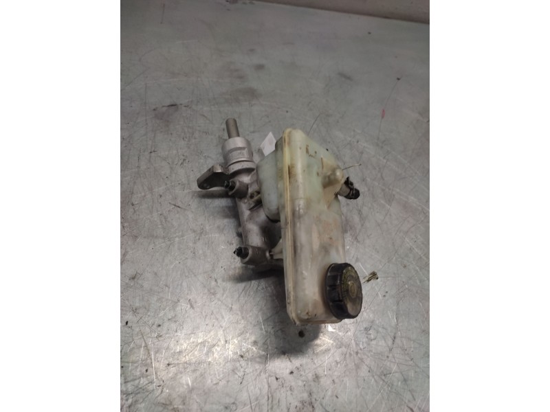 Recambio de bomba freno para opel vivaro 1.9 cdti cat (f9q-760 / l08) referencia OEM IAM 32067008C  