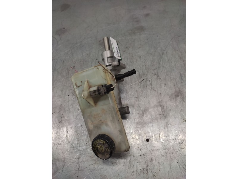 Recambio de bomba freno para opel vivaro 1.9 cdti cat (f9q-760 / l08) referencia OEM IAM 32067008C  