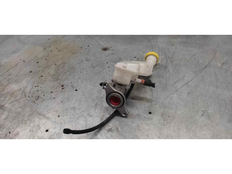 Recambio de bomba freno para peugeot 208 style referencia OEM IAM 32069745  