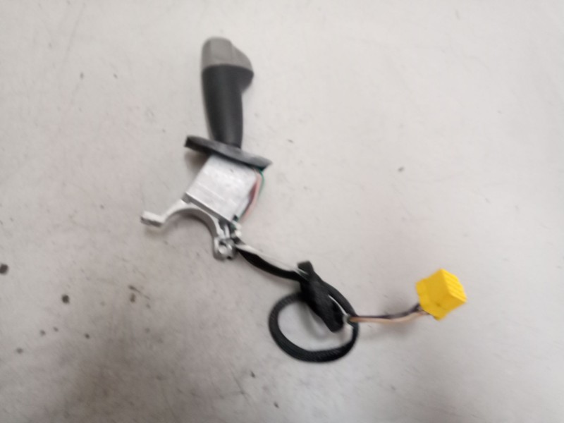 Recambio de mando intarder para daf serie xf euro 6 12.9 diesel referencia OEM IAM 2011540  