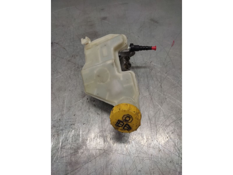 Recambio de bomba freno para ford fiesta (cbk) ambiente referencia OEM IAM 03350884941  