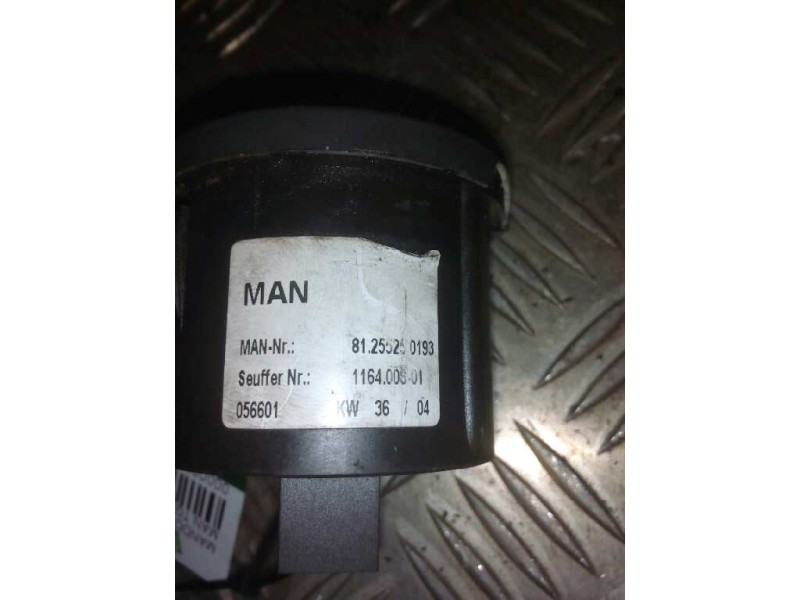 Recambio de mando luces para man tg - a 18.xxx fg / bb   (e3/e4) l referencia OEM IAM 81255250193  