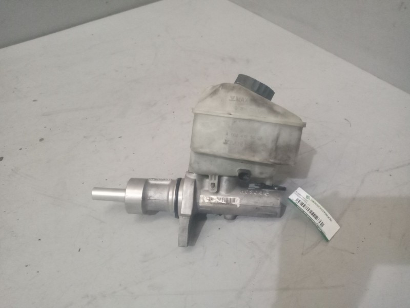 Recambio de bomba freno para riocar march 07 referencia OEM IAM A0004317601  