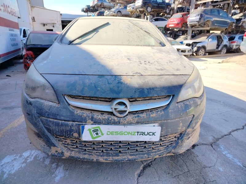 opel astra j (p10) del año 2012