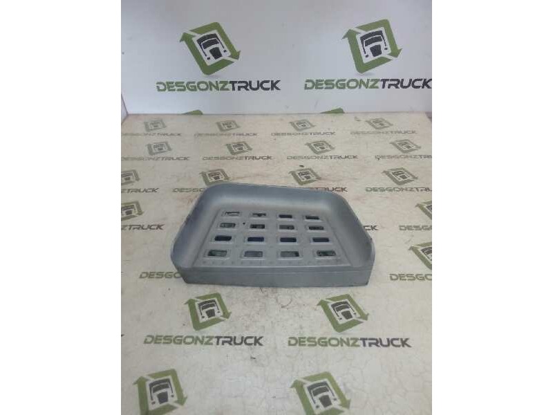 Recambio de huella peldaño para daf trucks xf 105 105.460 referencia OEM IAM DERECHO  