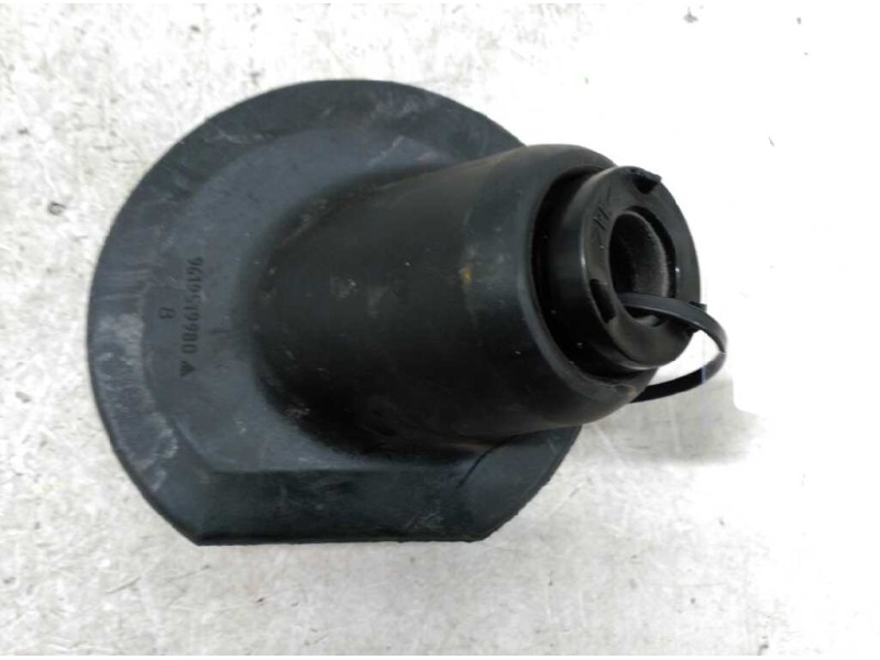 Recambio de cubre polvo columna direccion para citroën xsara berlina 1.9d seduction referencia OEM IAM 9619519980  