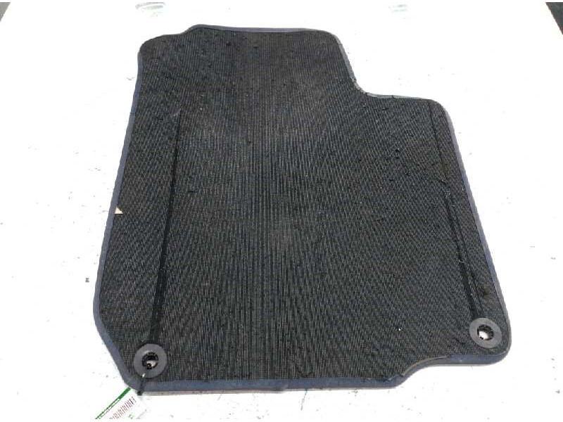 Recambio de alfombrilla para volkswagen golf v berlina (1k1) sportline referencia OEM IAM  TRASERA DERECHA 