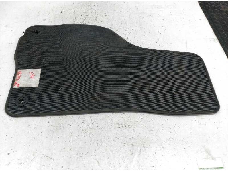 Recambio de alfombrilla para volkswagen golf v berlina (1k1) sportline referencia OEM IAM  DELANTERA DERECHA 