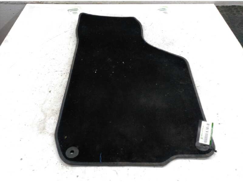 Recambio de alfombrilla para volkswagen golf v berlina (1k1) sportline referencia OEM IAM  DELANTERA IZQUIERDA 