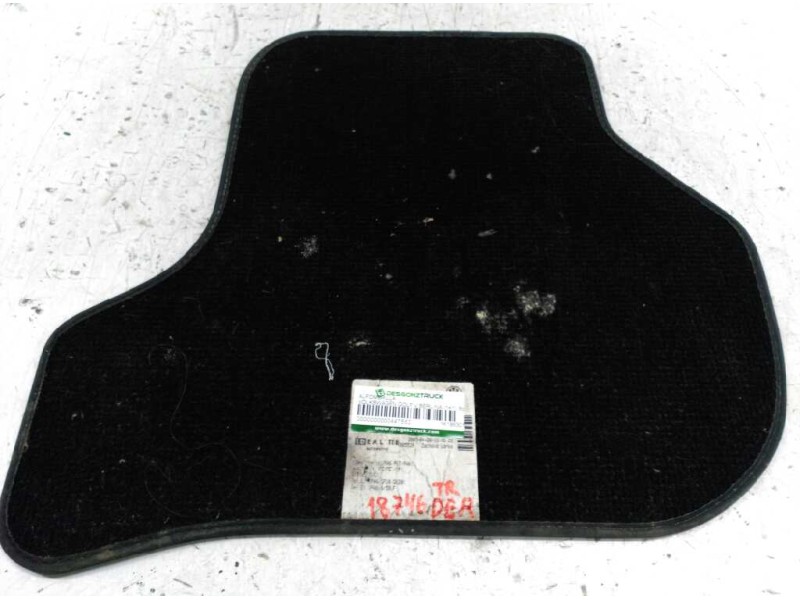 Recambio de alfombrilla para volkswagen golf v berlina (1k1) sportline referencia OEM IAM 1K1863011K TRASERA DERECHA 