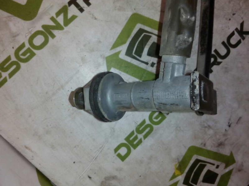 Recambio de articulacion limpia delantero para iveco trucks daily 35s9 referencia OEM IAM   