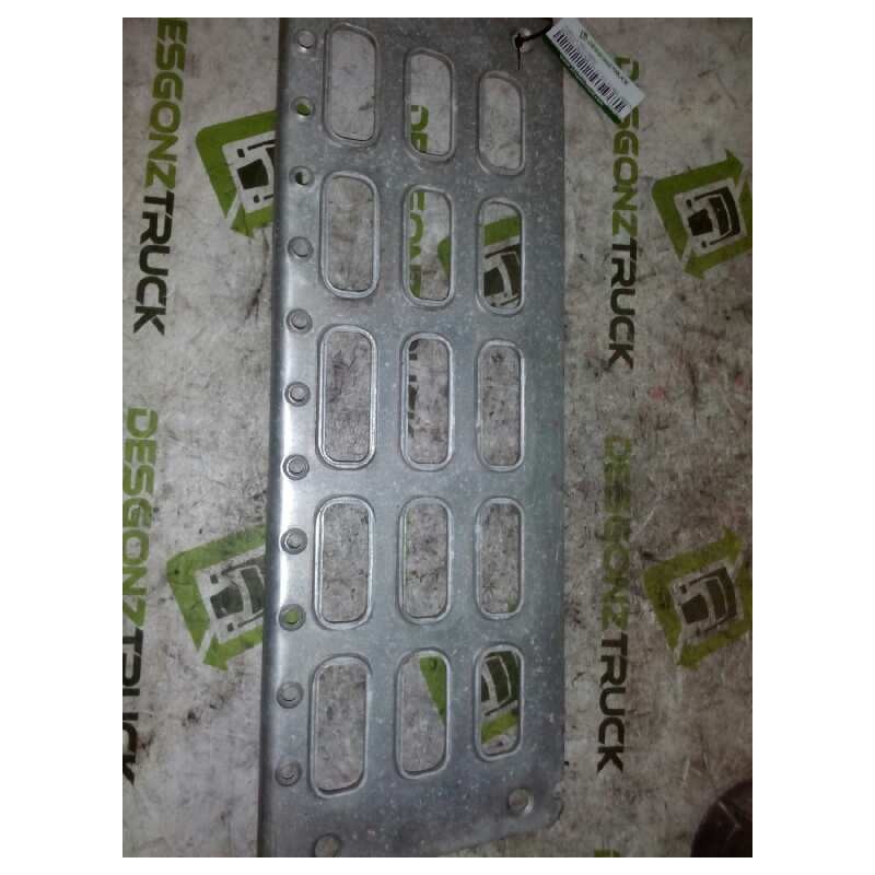 Recambio de huella peldaño para volvo trucks fh 12 fh 12.460 (460cv) referencia OEM IAM 20379439 PARTE DERECHA 