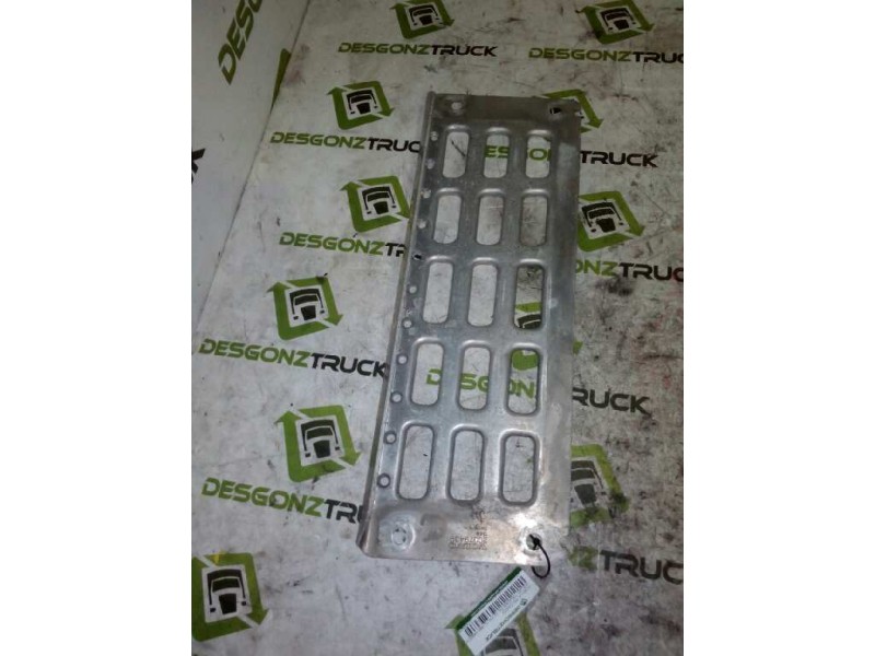 Recambio de huella peldaño para volvo trucks fh 12 fh 12.460 (460cv) referencia OEM IAM 20379439 PARTE DERECHA 