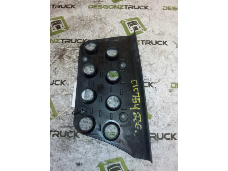 Recambio de huella peldaño para nissan cabstar e cabina simple cabina individual referencia OEM IAM 76151F3900 PARTE IZQUIERDA 