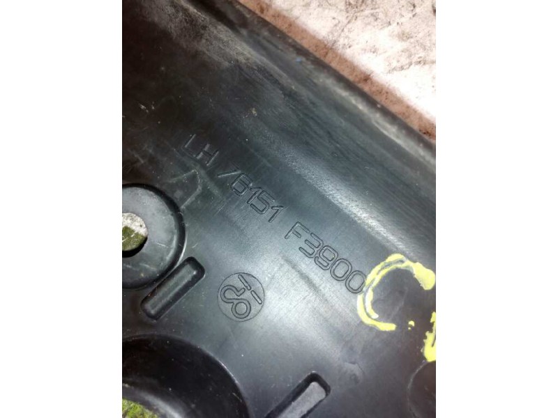 Recambio de huella peldaño para nissan cabstar e cabina simple cabina individual referencia OEM IAM 76151F3900 PARTE IZQUIERDA 