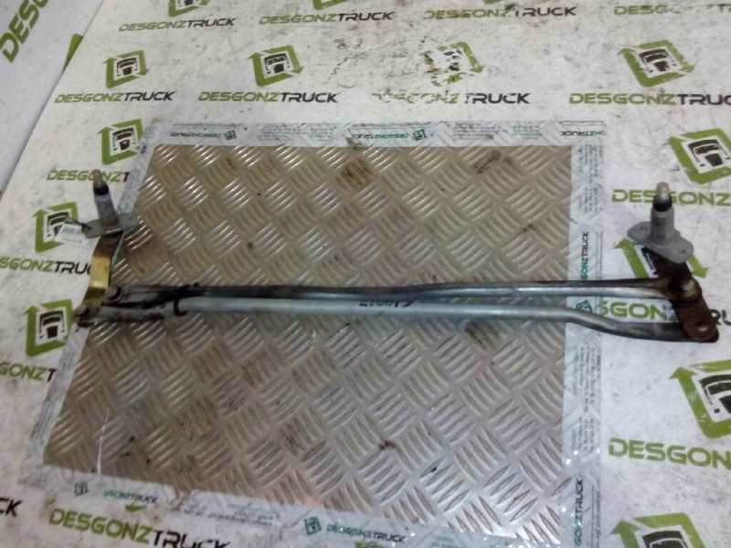 Recambio de articulacion limpia delantero para nissan cabstar e cabina simple cabina individual referencia OEM IAM   