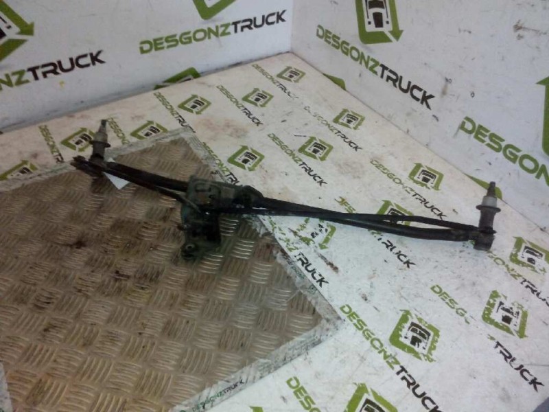 Recambio de articulacion limpia delantero para iveco daily caja cerrada (1999 =>) 35 - c 11 caja cerrada referencia OEM IAM   