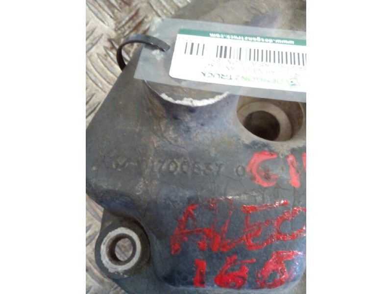 Recambio de soporte cabina delantero para nissan trucks atleon 165 referencia OEM IAM 01700337 DERECHO 