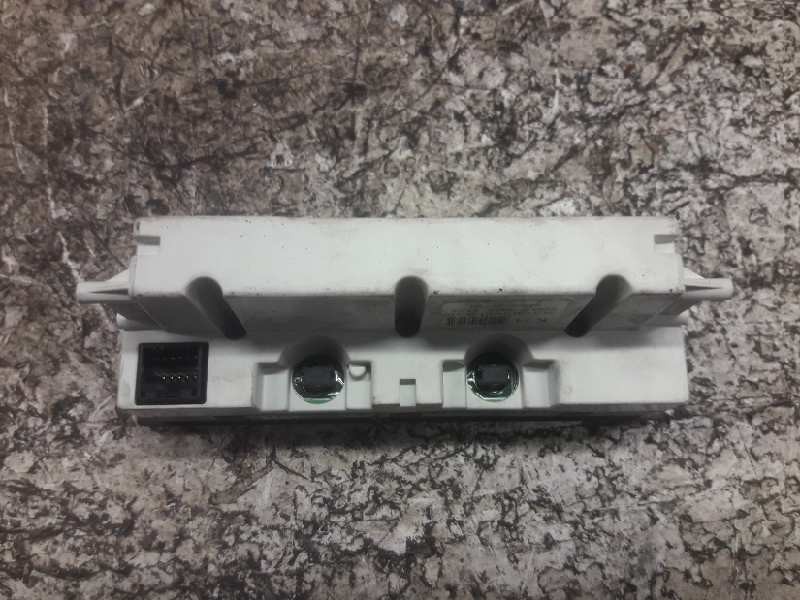 Recambio de conjunto relojes para hyundai coupe (gk) 1.6 fx referencia OEM IAM 943002C600 0505170296 12 PINS