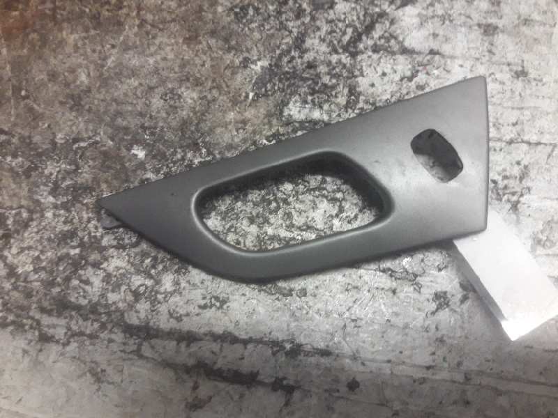 Recambio de guarnecido mando elevalunas para peugeot 407 st confort referencia OEM IAM 9646929877 TRASERO DERECHO 