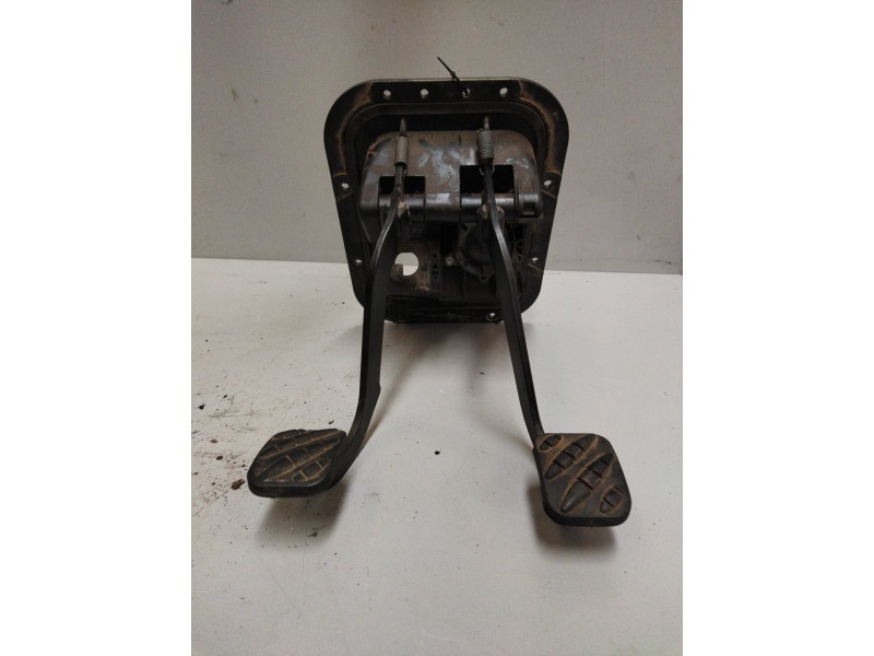 Recambio de soporte pedales para renault midlum 7.2 diesel referencia OEM IAM 5010505093 9650010090 