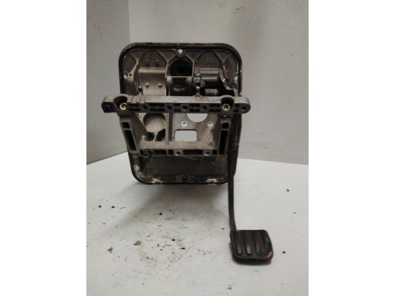 Recambio de soporte pedales para iveco stralis (ad/at) 10.3 diesel referencia OEM IAM 41211431 9650019070 