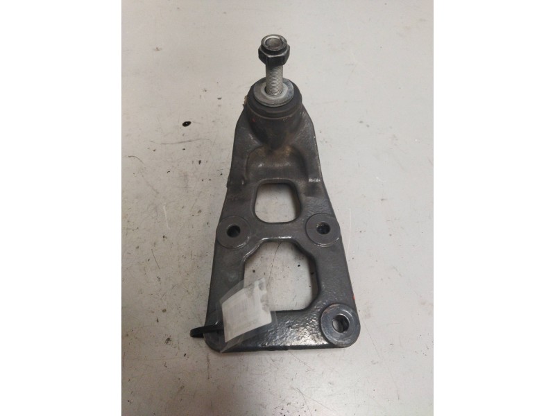 Recambio de soporte ballesta delantero para renault midlum referencia OEM IAM 7482076919 IZQUIERDA 