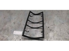 Recambio de protector para opel frontera a referencia OEM IAM   PILOTO TRASERO DERECHO 2