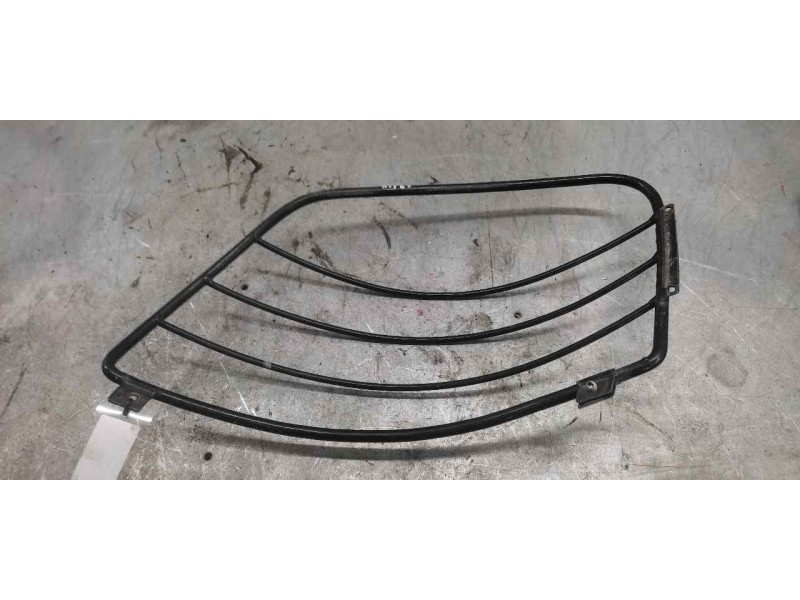 Recambio de protector para peugeot partner kombi confort referencia OEM IAM   FARO DERECHO