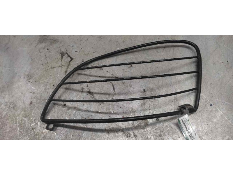 Recambio de protector para peugeot partner kombi confort referencia OEM IAM   FARO IZQUIERDO