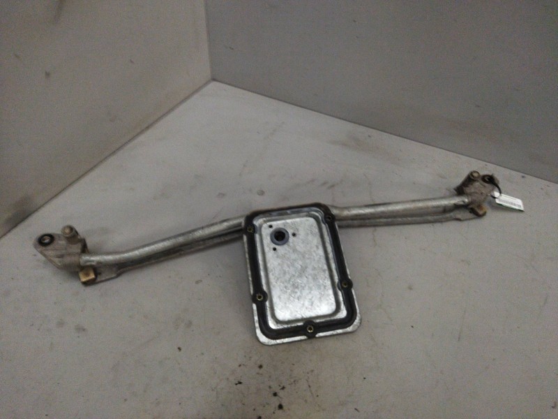 Recambio de articulacion limpia delantero para nissan trucks atleon 110 referencia OEM IAM 288109X000 3397020491 