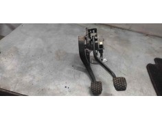 Recambio de soporte pedales para bmw serie 1 lim. (f20) 118d referencia OEM IAM 42322403  