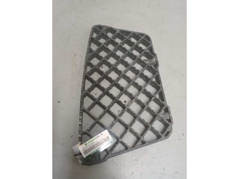 Recambio de huella peldaño para iveco eurotech (mt) 7.7 diesel referencia OEM IAM IZQUIERDA INFERIOR 