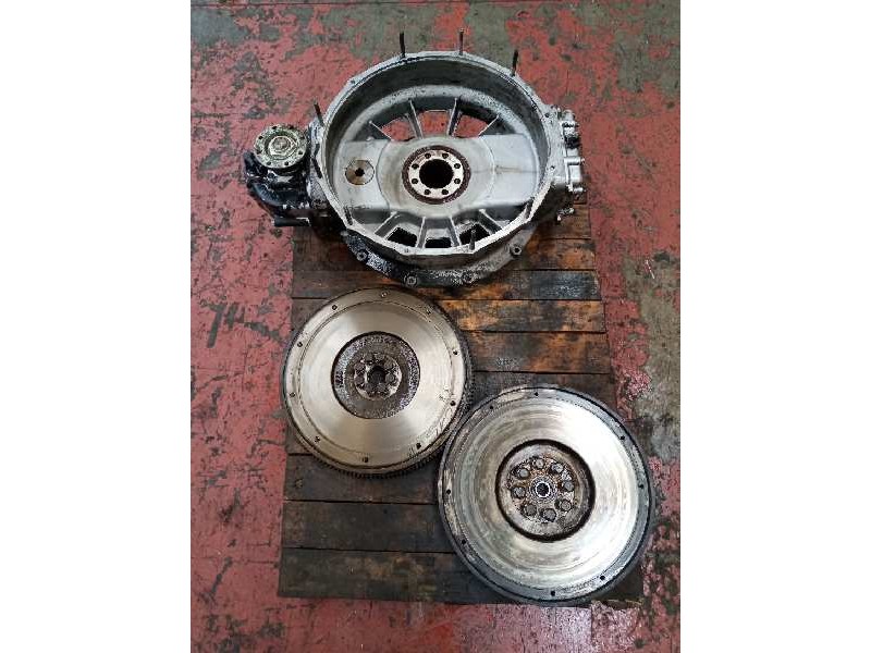 Recambio de campana motor para iveco trakker referencia OEM IAM 8851543 99462911 MULTIPOWER