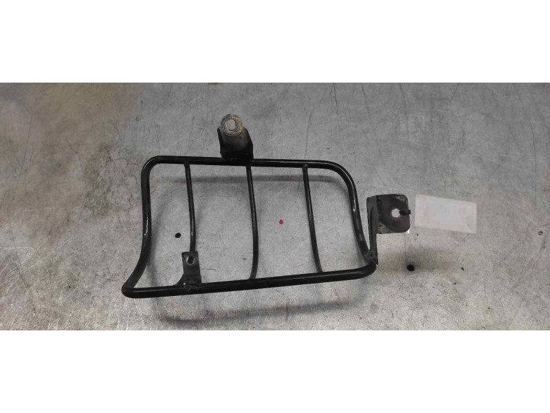 Recambio de protector para peugeot partner kombi confort referencia OEM IAM   PILOTO TRASERO IZQUIERDO