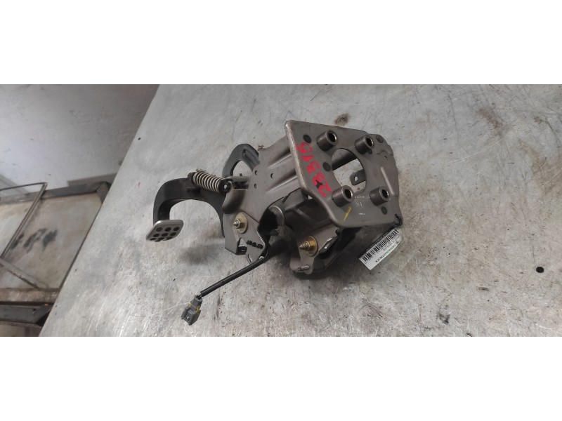 Recambio de soporte pedales para peugeot 307 cc (s1) 2.0 referencia OEM IAM 96539411  
