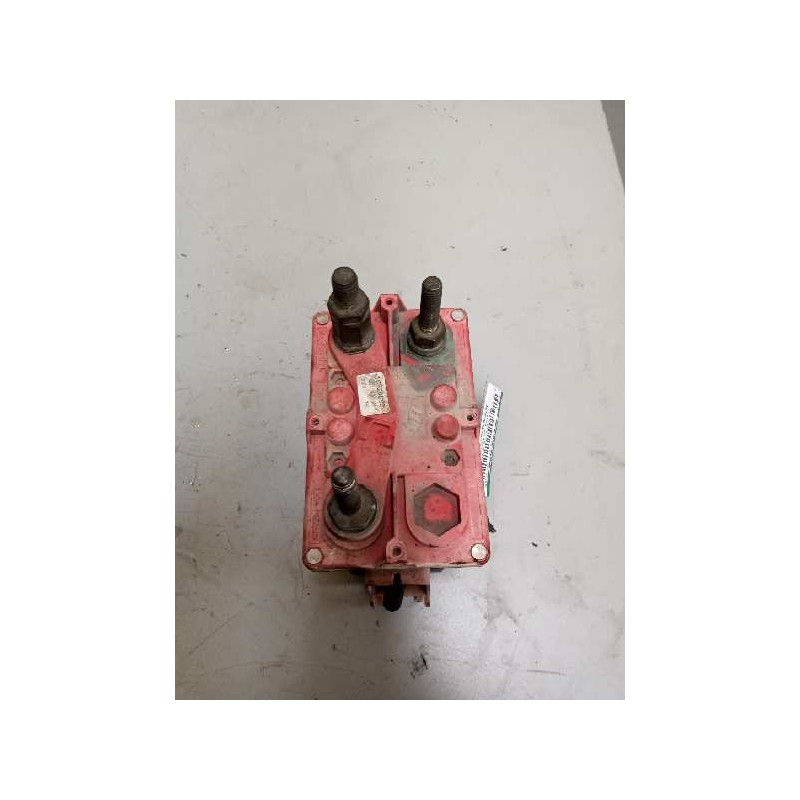 Recambio de desconectador baterias para iveco stralis (as) 10.3 diesel referencia OEM IAM 504016183  DESCONECTADOR ADR