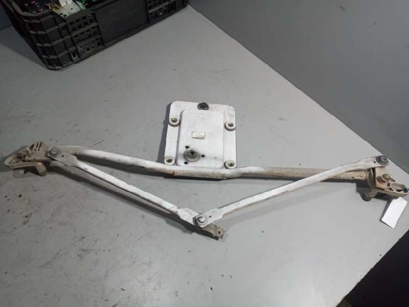 Recambio de articulacion limpia delantero para nissan trucks atleon 120 referencia OEM IAM 288109X100 3397020493 