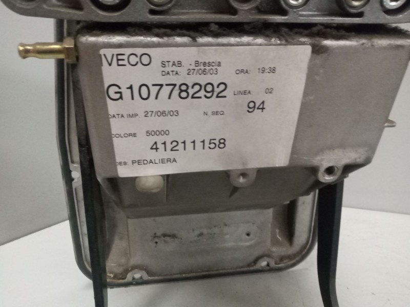 Recambio de soporte pedales para iveco mago af100e21 referencia OEM IAM 4121115800  41211158