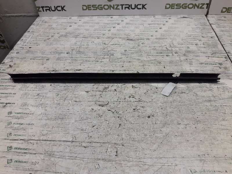 Recambio de lameaguas para volkswagen passat berlina (3c2) advance referencia OEM IAM  TRAS. DCHO. 